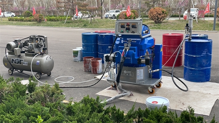 聚氨酯喷涂设备及材料